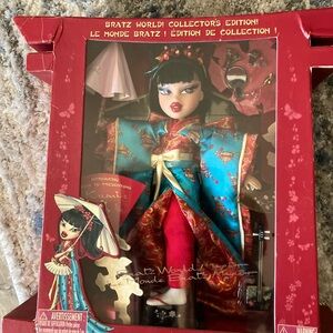 Bratz World Collector's Edition Kumi- Tokyo Japan. Damaged box.